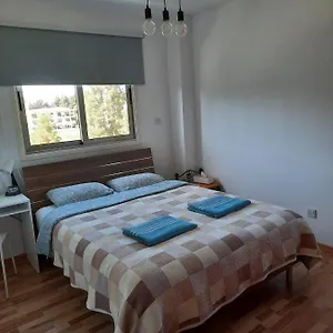 private-room-in-shared-apartment-near-larnaca-airport.hotelsatayianapa.com/